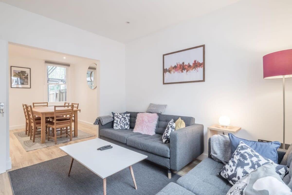 Refurbished High Spec Central Family Home CBG Exterior foto